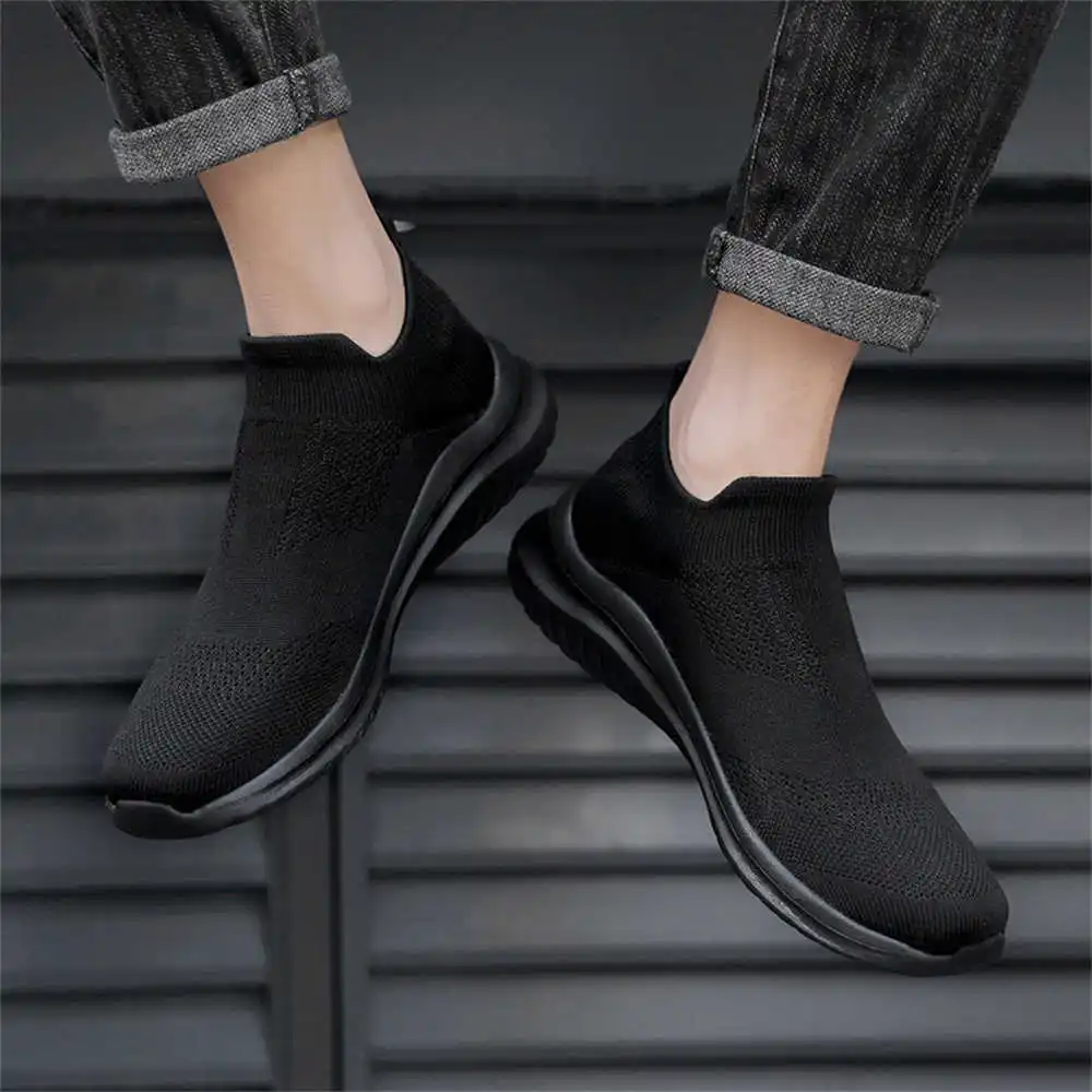 Women Shoes Made In Italy - Sepatu olahraga pria, krem lembut baru