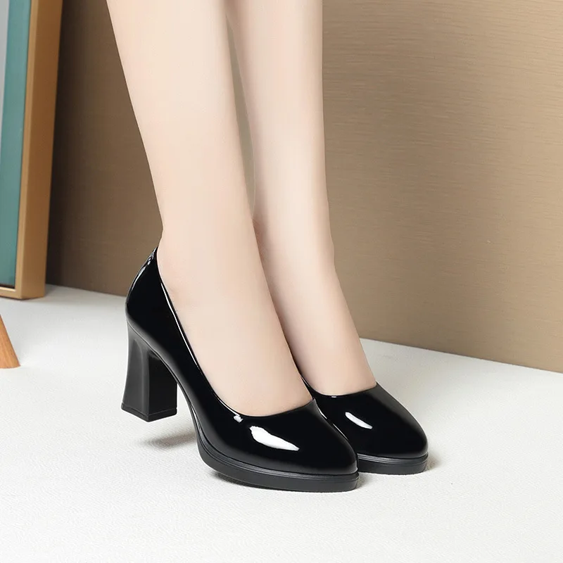 Sepatu Kulit Cerah Dangkal Ber - Court Heel Pointed ulasan dan harga