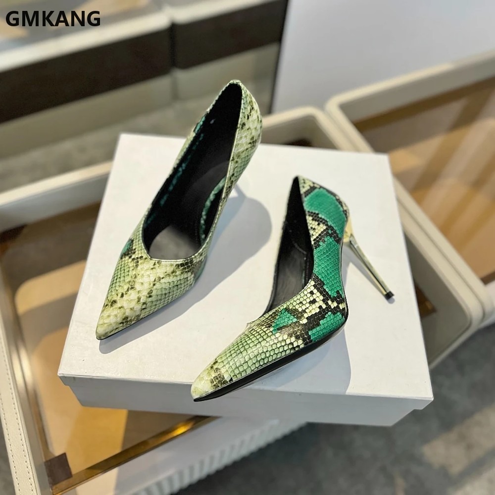 Sepatu Pumps Wanita Motif Kuli - Court Heel Pointed ulasan dan harga
