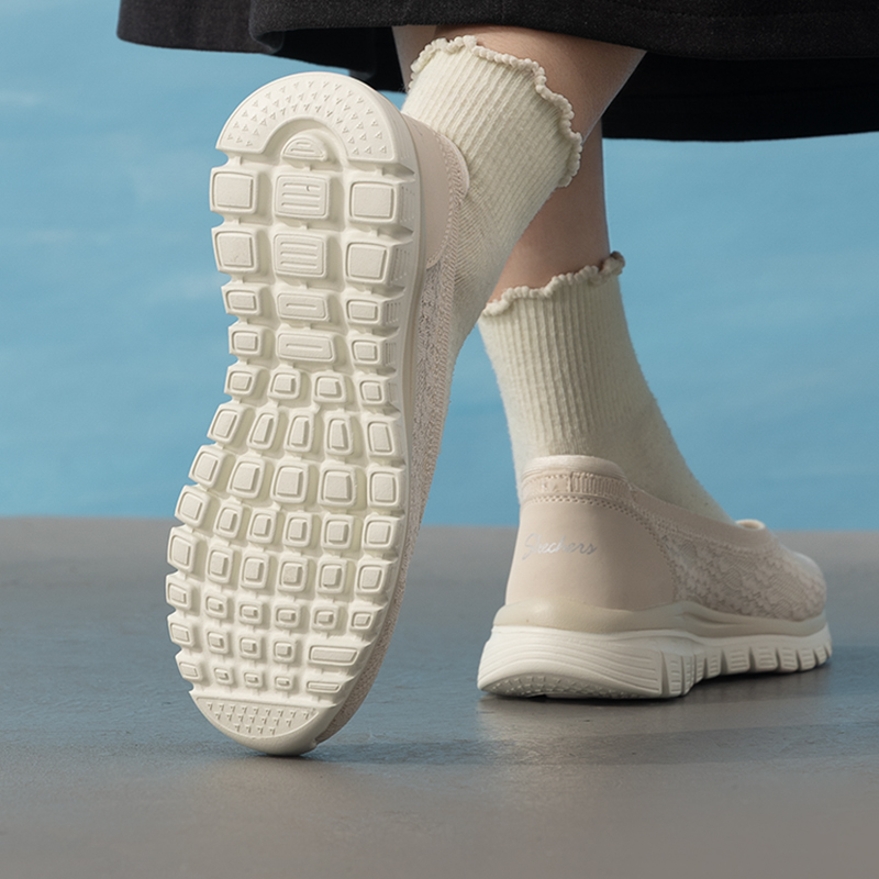 Sepatu Kets Wanita Skechers Se - Women Shoes Skechers ulasan dan harga